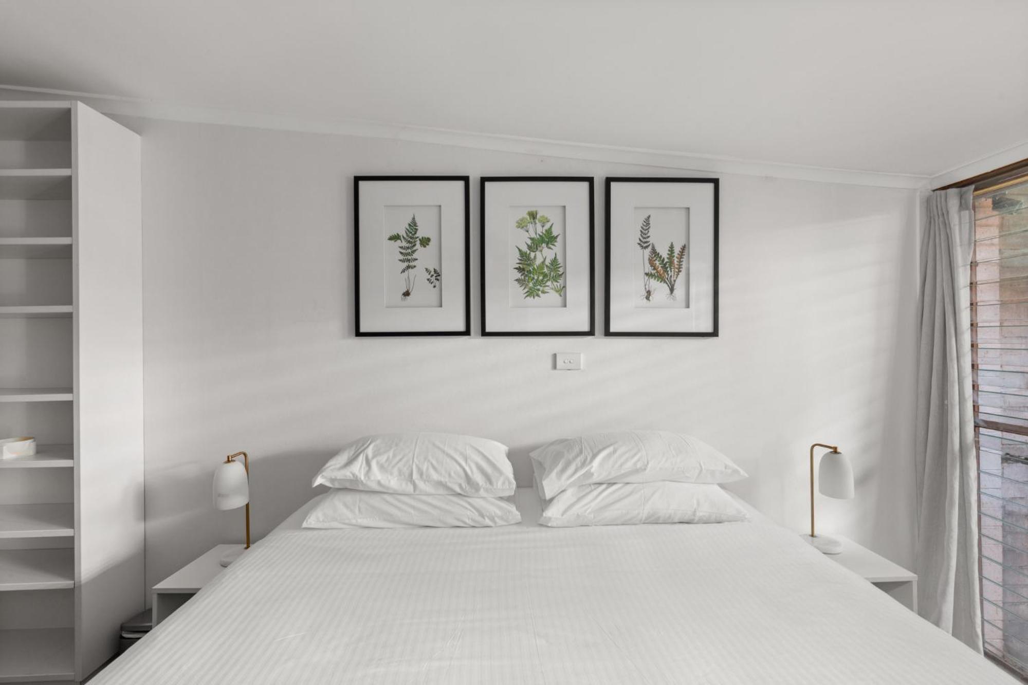 Elegant 1-bed Oasis With Courtyard In North